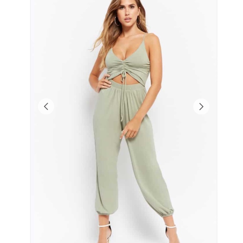 🚫SOLD Ⓜ️ercari Forever 21 Cutout Harem Jumpsuit